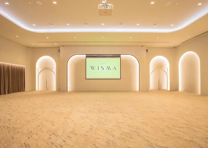 Centara Life 4*